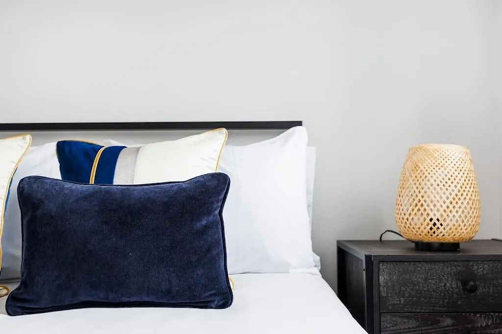 Stylish 3-Bed East London Home Contractors Parking Sleeps 5 Near Excel Londres