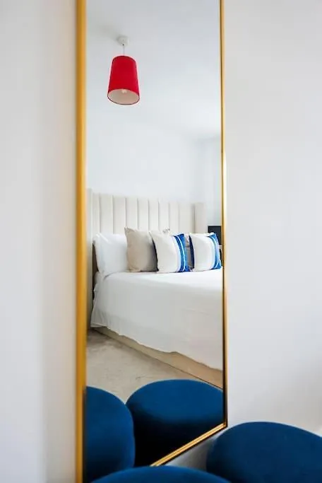 Stylish 3-Bed East London Home Contractors Parking Sleeps 5 Near Excel Londres Apartamento